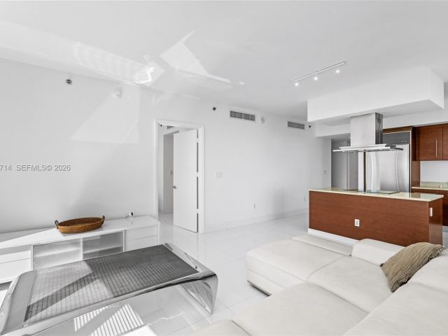 Apartment for sale  Unit #4410 - photo 7265964