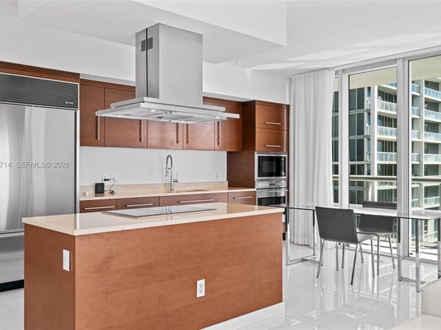 Apartment for sale  Unit #4410 - photo 7265972