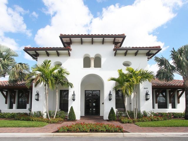 Home for sale at 4184 Cascada Cir - photo 7266681