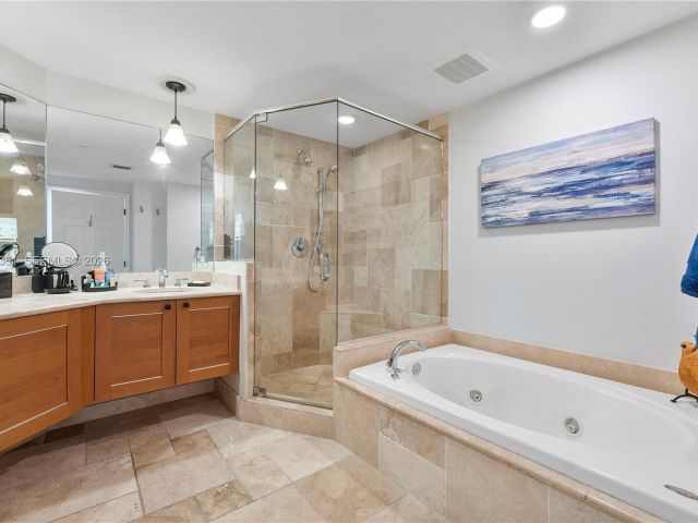 Apartment for sale  Unit #604 - photo 7268155