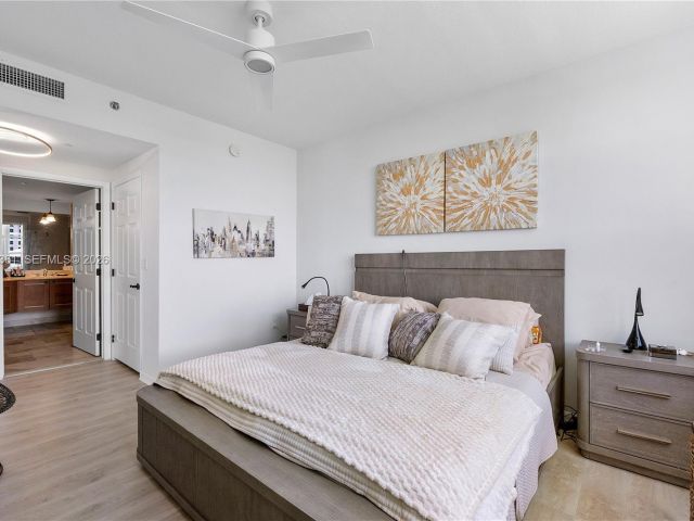 Apartment for sale  Unit #604 - photo 7268156