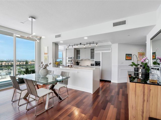 Apartment for sale  Unit #604 - photo 7268164