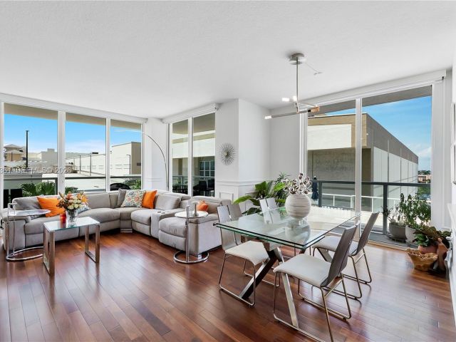 Apartment for sale  Unit #604 - photo 7268168