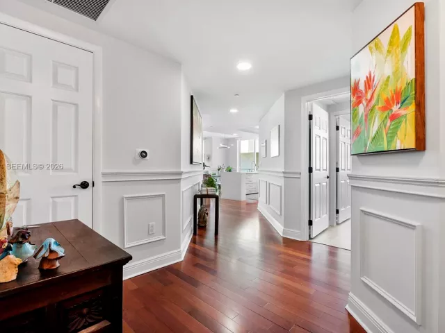 2-bedroom condo for sale in Fort Lauderdale - 1819 SE 17th St 604 - MondialRealty