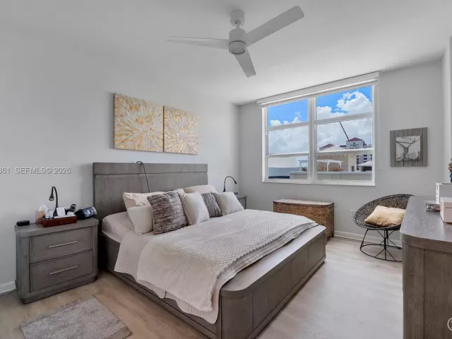 2-bedroom condo for sale in Fort Lauderdale - 1819 SE 17th St 604 - MondialRealty