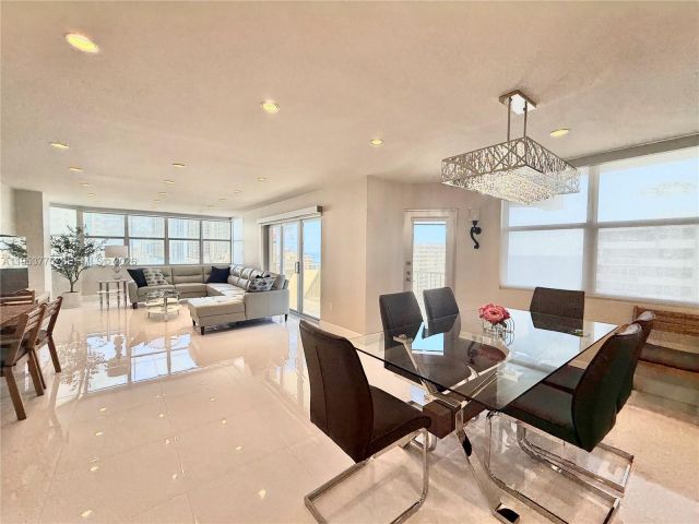 Apartment for rent  Unit #22P - photo 7269104