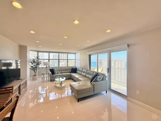 2-bedroom condo for rent in Hallandale Beach - 1985 S Ocean Dr 22P - MondialRealty