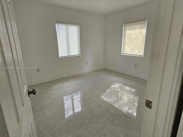 3-bedroom home for rent in Fort Lauderdale - 2488 SW 6th Ct 0 - MondialRealty