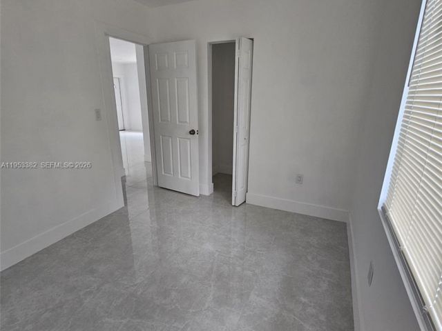 3-bedroom home for rent in Fort Lauderdale - 2488 SW 6th Ct 0 - MondialRealty