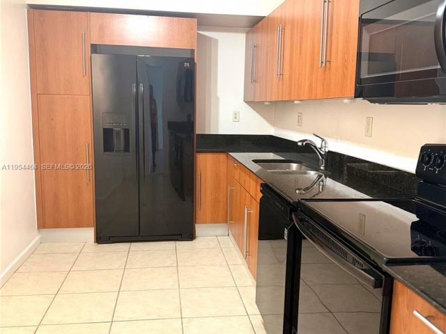 Apartment for rent  Unit #116 - photo 7466548