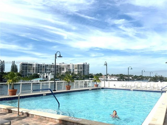 Apartment for rent  Unit #116 - photo 7466557