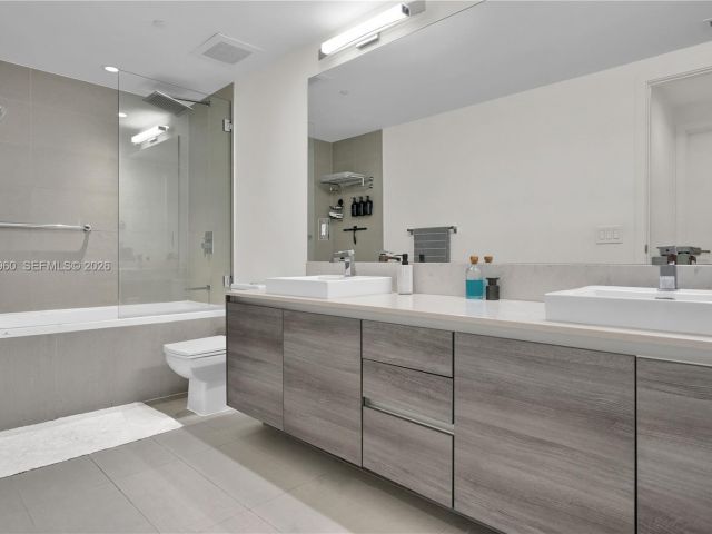 Apartment for rent  Unit #1802 - photo 7270353