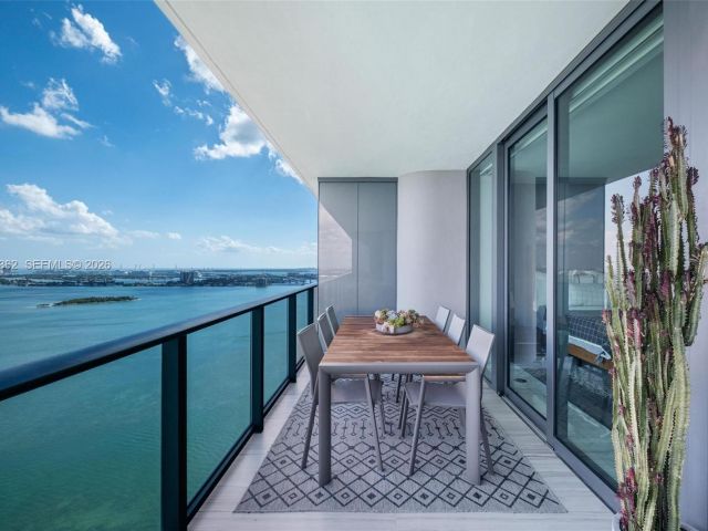 Apartment for sale  Unit #3605 - photo 7267808