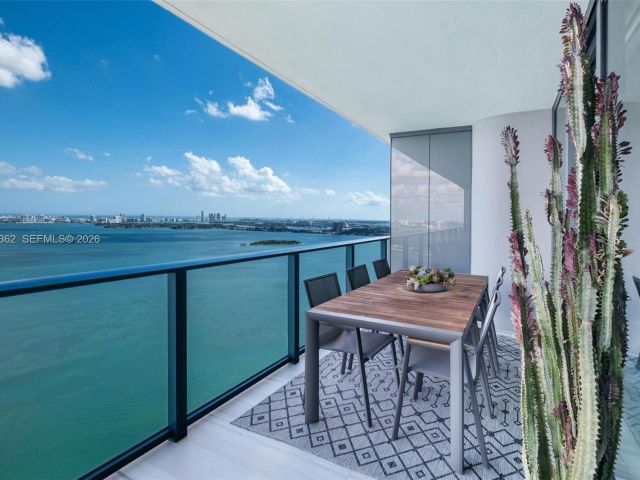 Apartment for sale  Unit #3605 - photo 7267810