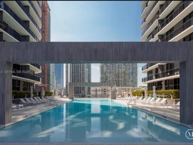 1-bedroom condo for rent in Miami - 45 SW 9th St 3910 - MondialRealty