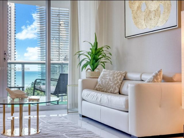 Apartment for rent  Unit #1419 - photo 7267630