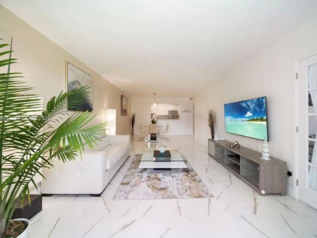 Apartment for rent  Unit #511 - photo 7432070