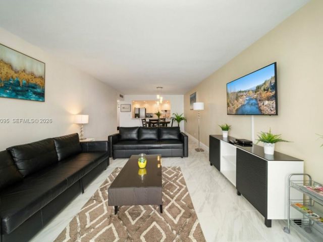 Apartment for rent  Unit #825 - photo 7267597