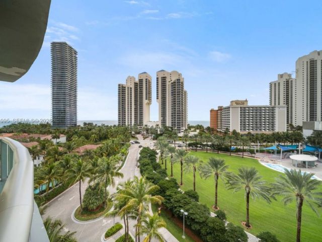 Apartment for rent  Unit #825 - photo 7267604