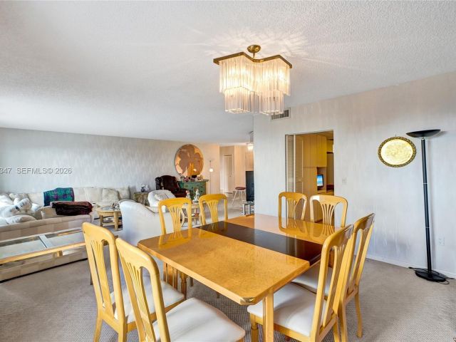 2-bedroom condo for rent in Bal Harbour - 9801 Collins Ave 8S - MondialRealty