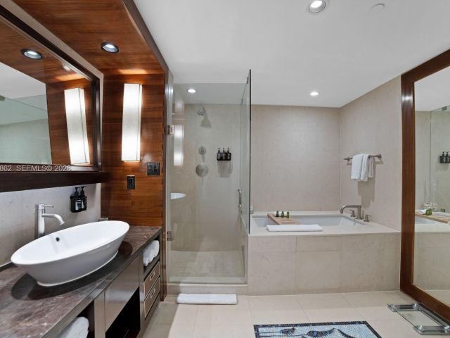 Apartment for sale  Unit #705 - photo 7269214