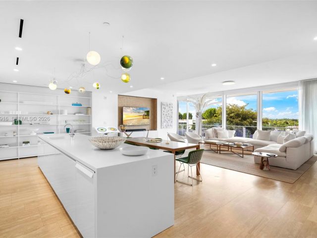 Apartment for rent  Unit # - photo 7269678