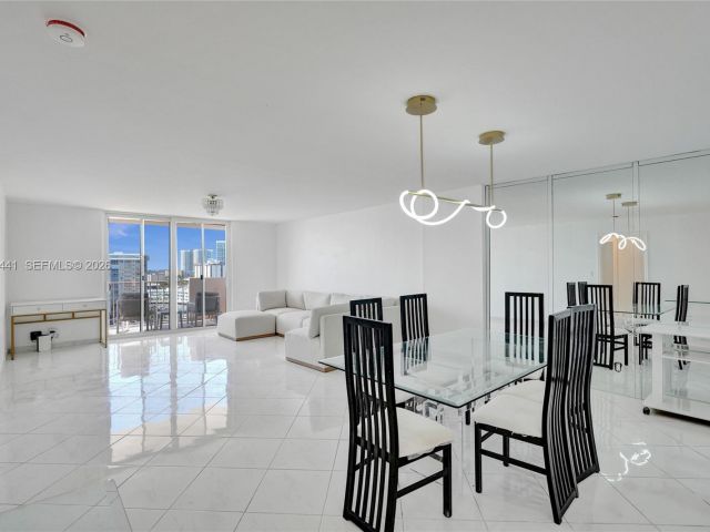 1-bedroom condo for sale in Hallandale Beach - 1865 S Ocean Dr 11J - MondialRealty