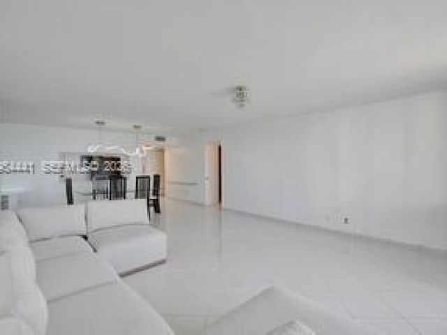 1-bedroom condo for sale in Hallandale Beach - 1865 S Ocean Dr 11J - MondialRealty