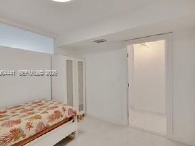 1-bedroom condo for sale in Hallandale Beach - 1865 S Ocean Dr 11J - MondialRealty