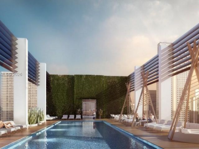 1-bedroom condo for rent in Miami - 151 SE 1st St 3010 - MondialRealty