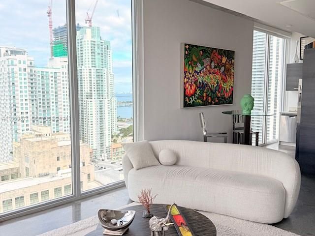 1-bedroom condo for rent in Miami - 151 SE 1st St 3010 - MondialRealty