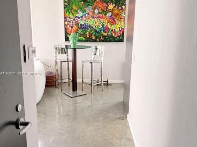 1-bedroom condo for rent in Miami - 151 SE 1st St 3010 - MondialRealty