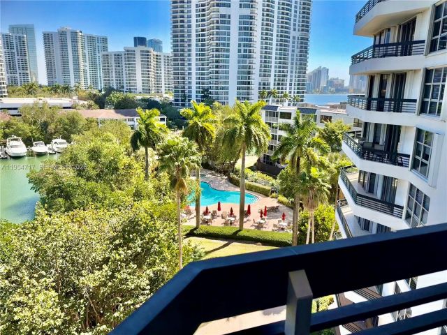 Apartment for sale  Unit #710 - photo 7428641