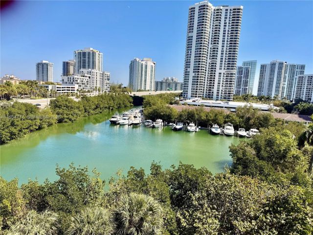 Apartment for sale  Unit #710 - photo 7428642