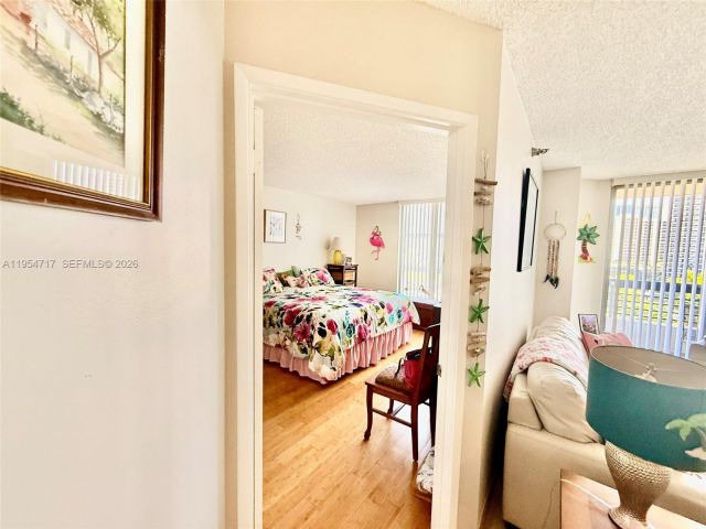 Apartment for sale  Unit #710 - photo 7428650