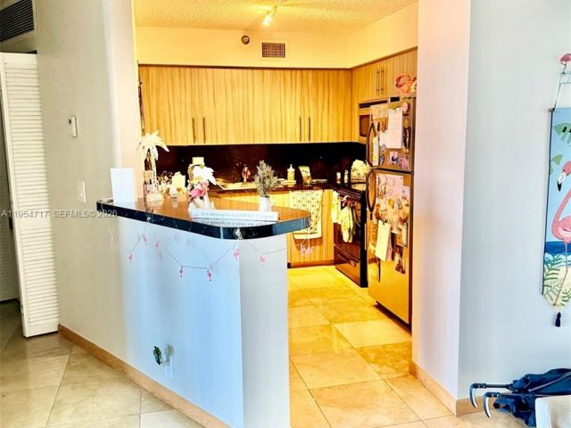 Apartment for sale  Unit #710 - photo 7428651