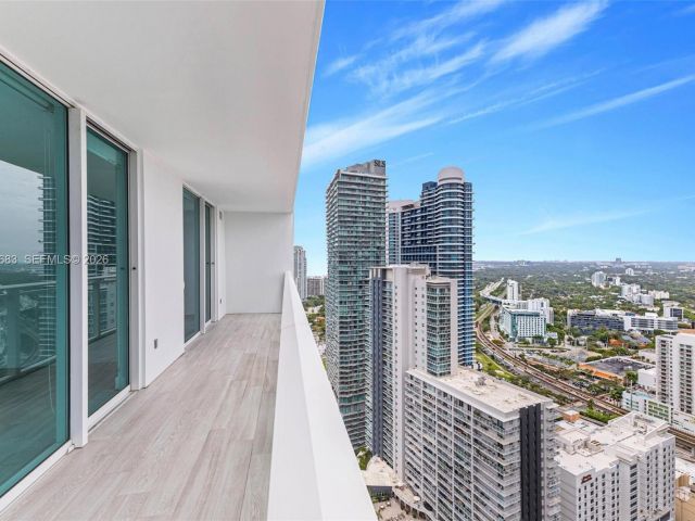 Apartment for sale  Unit #3909 - photo 7283834