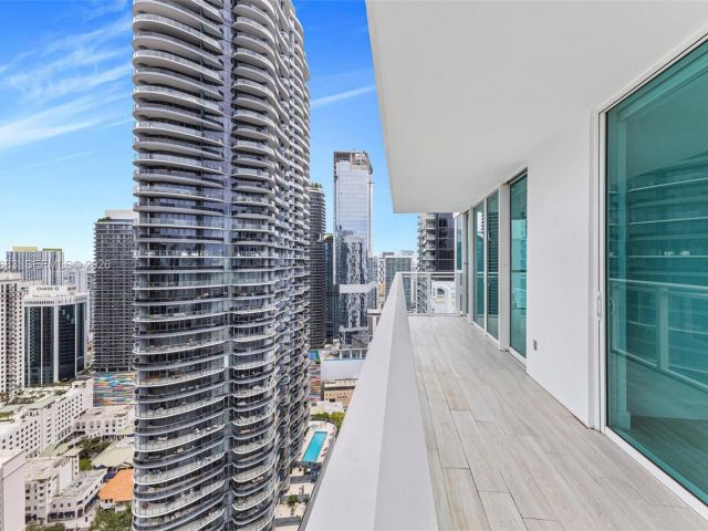 Apartment for sale  Unit #3909 - photo 7283835