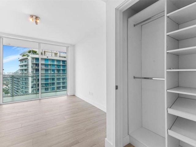 Apartment for sale  Unit #3909 - photo 7283838