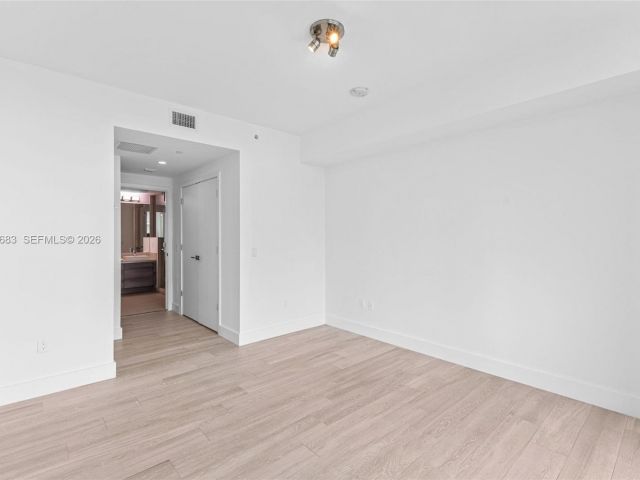 Apartment for sale  Unit #3909 - photo 7283841