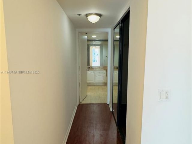 Apartment for rent  Unit #A-3242 - photo 7433902