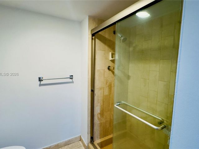 Apartment for rent  Unit #A-3242 - photo 7433907