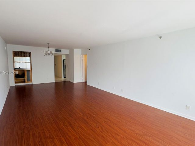 Apartment for rent  Unit #A-3242 - photo 7433909