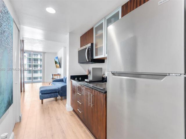 Apartment for sale  Unit #1407 - photo 7427751