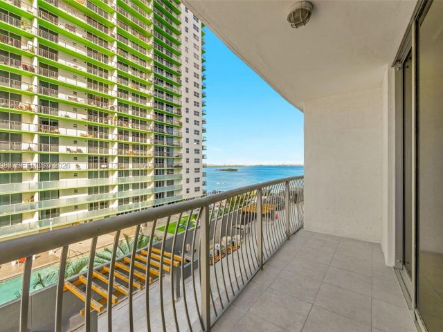 Apartment for sale  Unit #1407 - photo 7427759