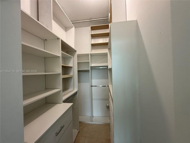 Apartment for rent  Unit #319 - photo 7433514