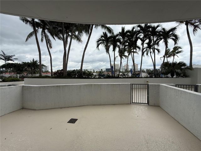 Apartment for rent  Unit #319 - photo 7433520