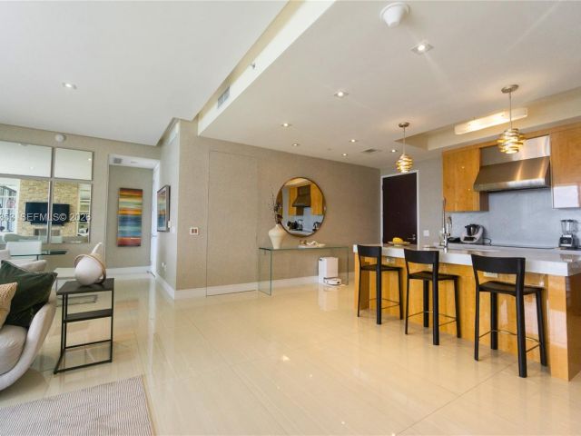 Apartment for sale  Unit #1905N - photo 7278598