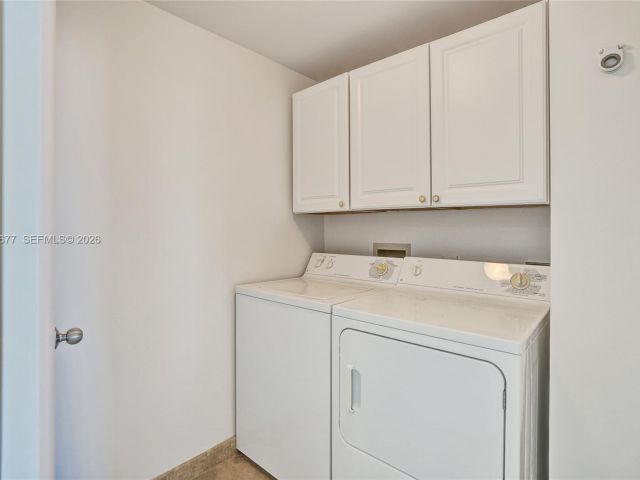 Apartment for sale  Unit #2310 - photo 7277950