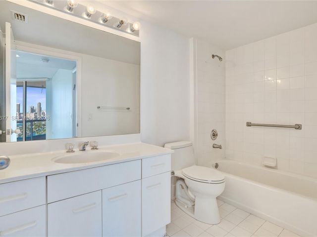 Apartment for sale  Unit #2310 - photo 7277954